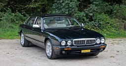 DaimlerSuperV840 00