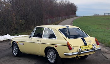MG MGC GT complet