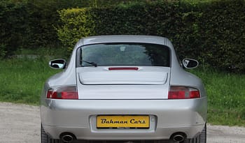 PORSCHE 911 Carrera complet