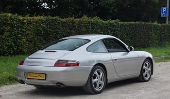 PORSCHE 911 Carrera complet