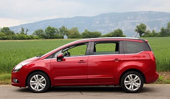 PEUGEOT 5008 1.6 16V T Sport Pack full