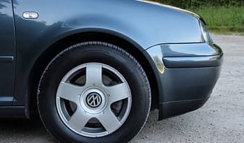 VW Golf 2.3 V5 Highline full