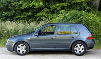 VW Golf 2.3 V5 Highline full