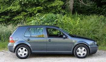VW Golf 2.3 V5 Highline full