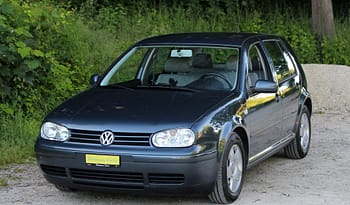 VW Golf 2.3 V5 Highline full