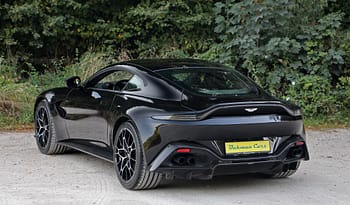 ASTON MARTIN V8 Vantage AMR 4.0 Coupé full