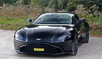 ASTON MARTIN V8 Vantage AMR 4.0 Coupé full
