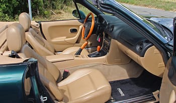 MAZDA MX-5 1.6i-16 B.Classic full