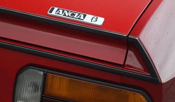 LANCIA BETA 1300 Coupé full