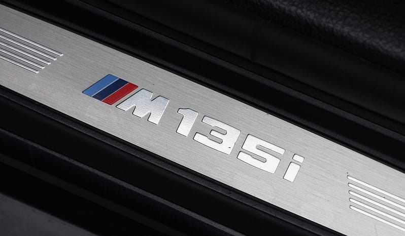 BMW M135i xDrive Steptronic complet