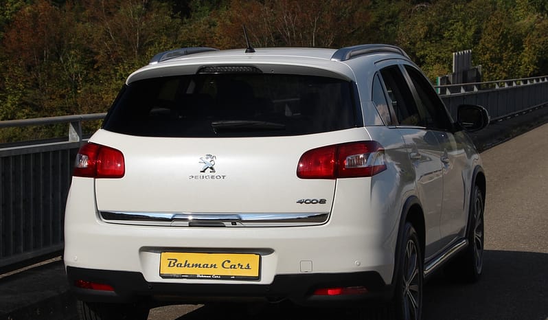 PEUGEOT 4008 1.8 HDi Allure 4WD complet