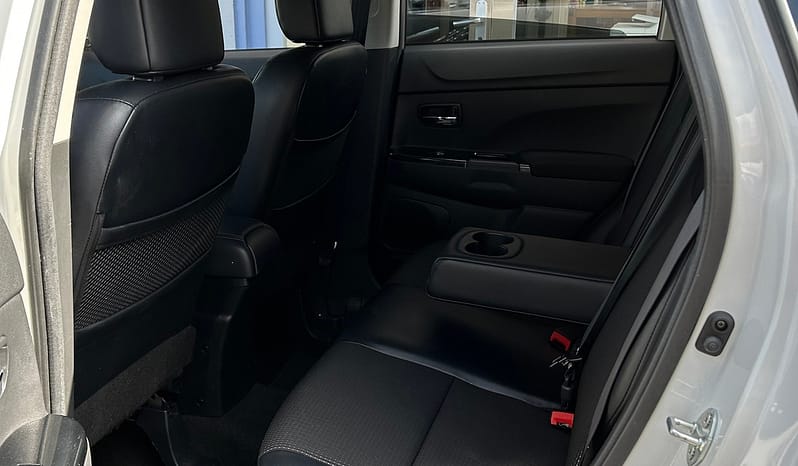 PEUGEOT 4008 1.8 HDi Allure 4WD complet