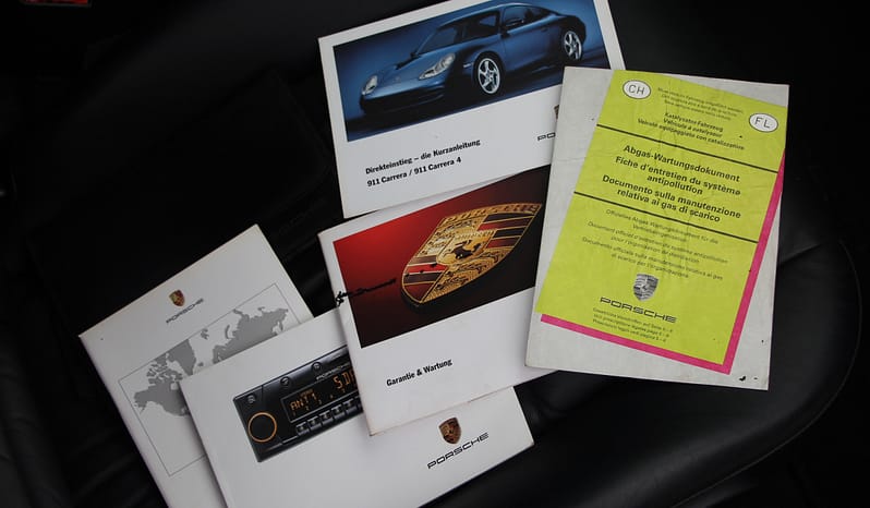 PORSCHE 911 Carrera complet