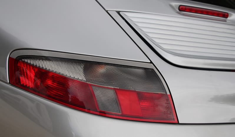 PORSCHE 911 Carrera complet