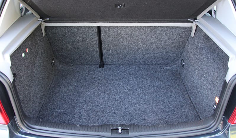 VW Golf 2.3 V5 Highline full