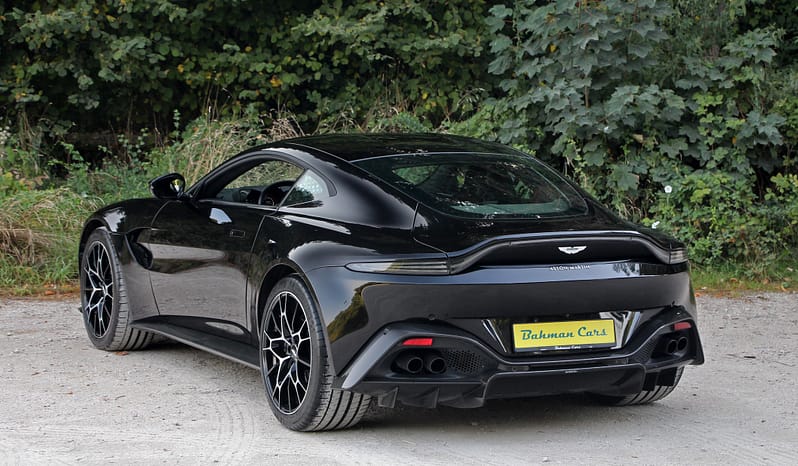 ASTON MARTIN V8 Vantage AMR 4.0 Coupé full