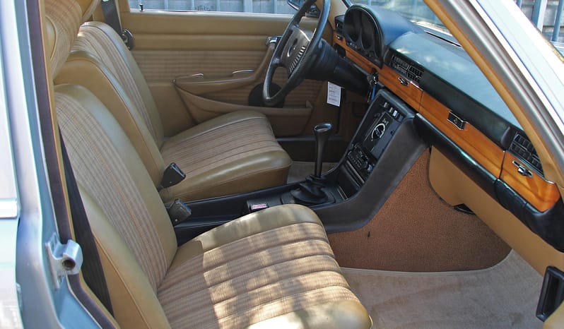 MERCEDES-BENZ 280 SE full